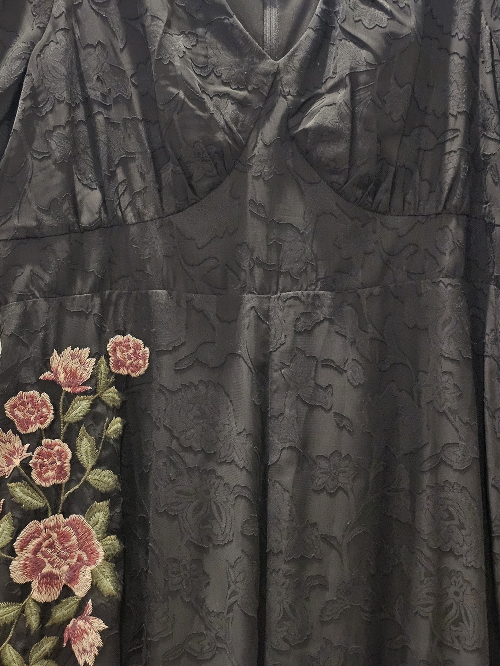 torrid Runway Collection Black Lace Maxi Dress with Red Rose Embroidery Size 14 - Picture 4 of 16